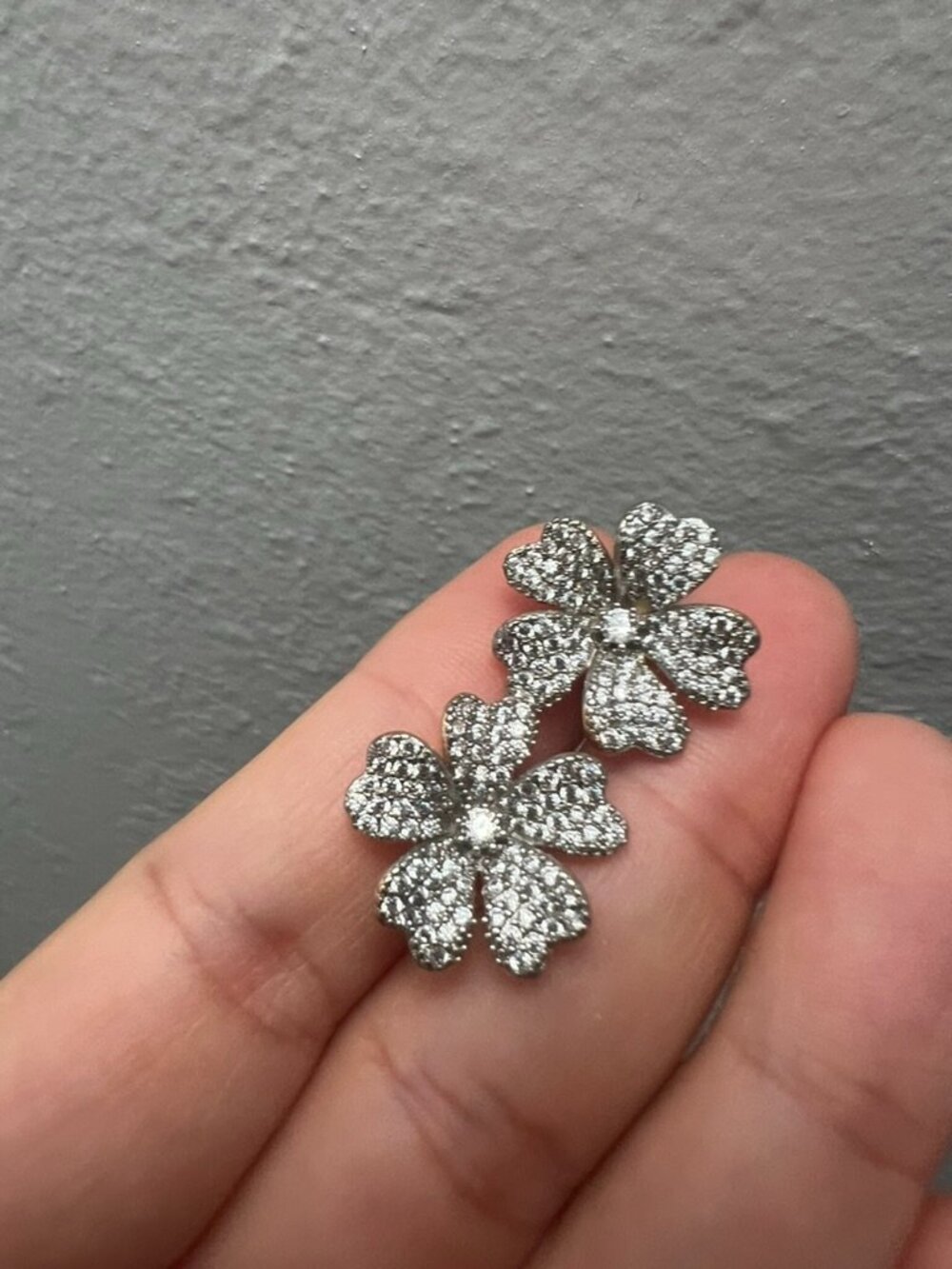 Sparkling Flower Stud Earrings - Picture 2 of 5